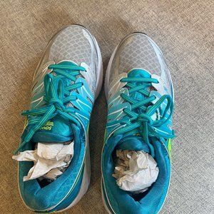 Women's Saucony Hurricane ISO 2 size 7.5 new with box